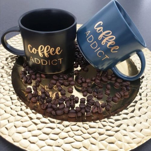Keramiktasse (blau mit goldenem Schriftzug)